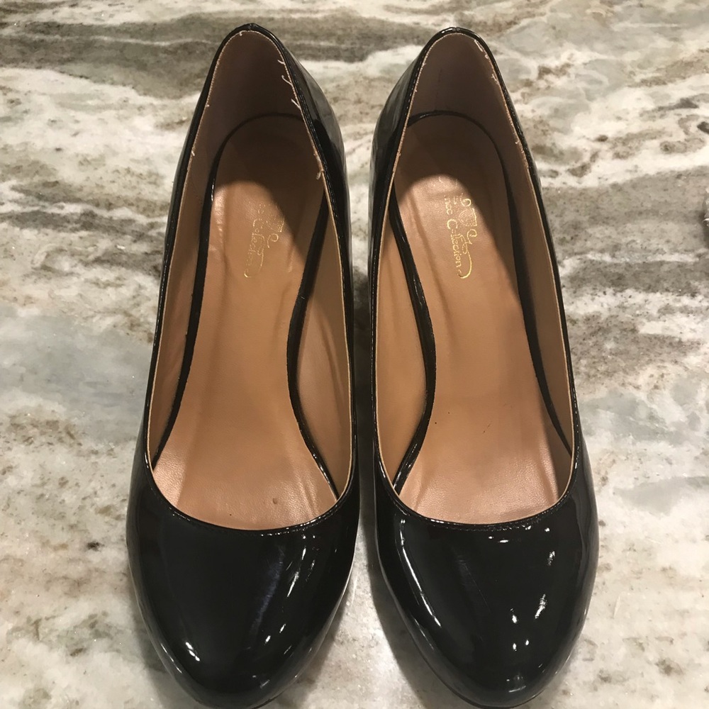 Journee Collection Black  pumps, 3” heel, size 7